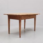 547600 Writing desk